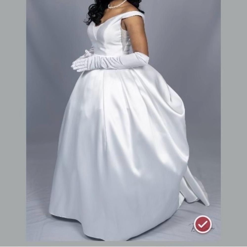 Sophisticated White Satin Debutante/Wedding Dress